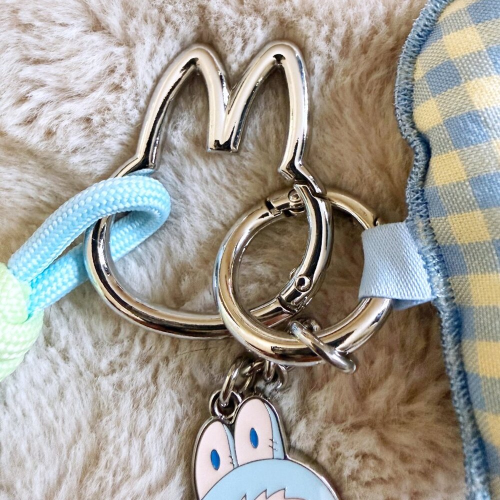 POPMART Labubu The Monsters Pin For Love Alphabet Letter Pendant Key Ring Chain - Picture 4 of 7